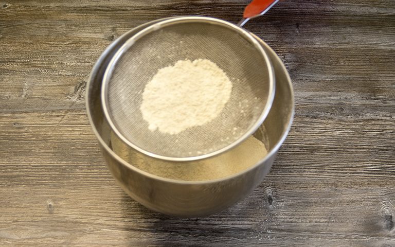 Домашний хлеб из ржаной и пшеничной муки. Пошаговый рецепт