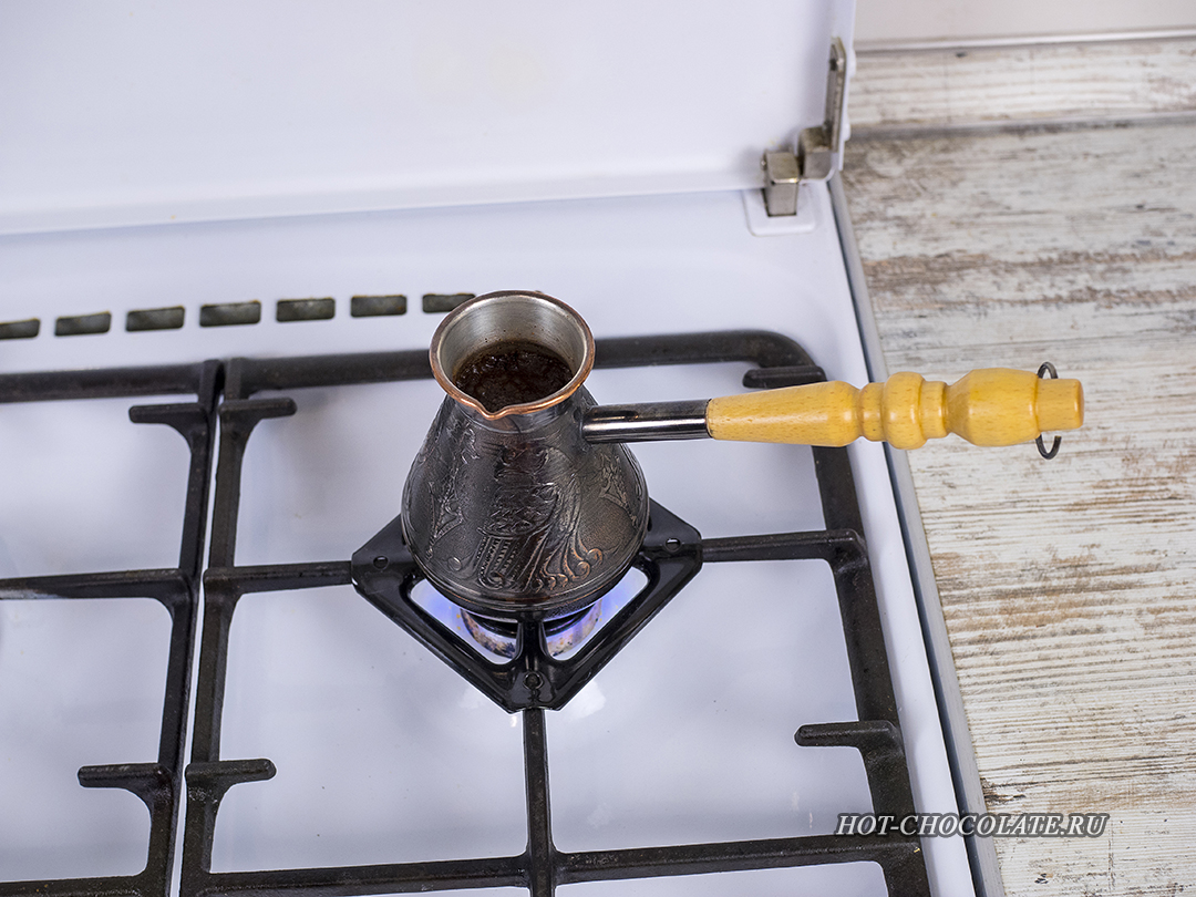 Как приготовить кофе в турке с густой пенкой